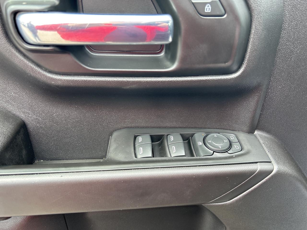 2023 Chevrolet Silverado 1500 TRAILBOSS/BACK UP CAM/4X4 CALL PICTON 613-476-2188 Photo
