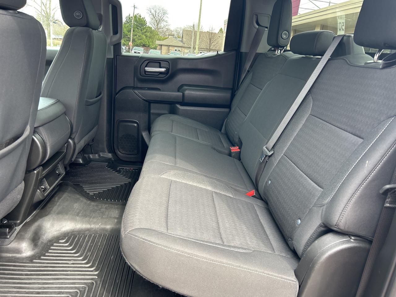 2023 Chevrolet Silverado 1500 TRAILBOSS/BACK UP CAM/4X4 CALL PICTON 613-476-2188 Photo