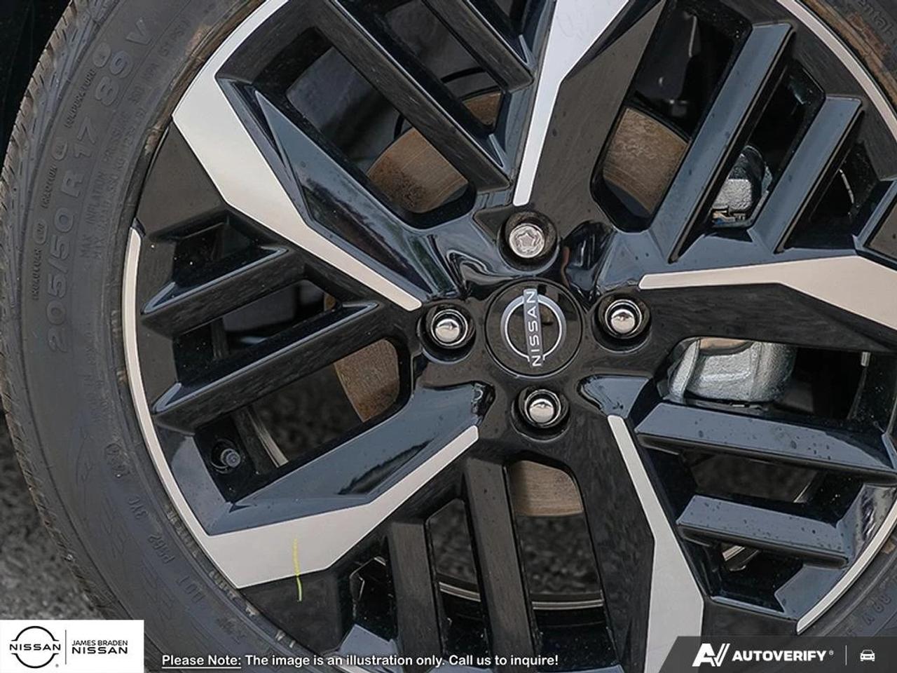 2025 Nissan Versa SR CVT Photo