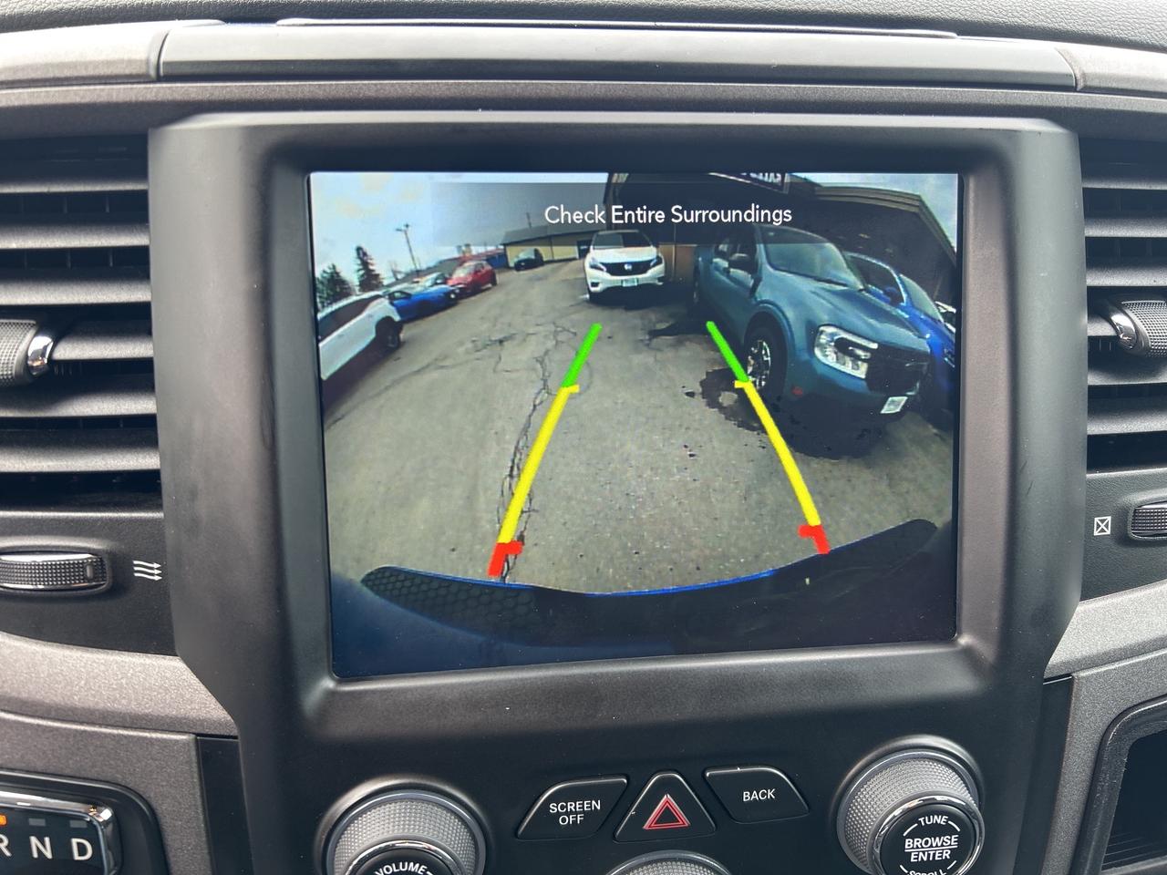 2020 RAM 1500 Classic EXPRESS/BACK UP CAM/4X4 CALL PICTON 613-476-2188 Photo