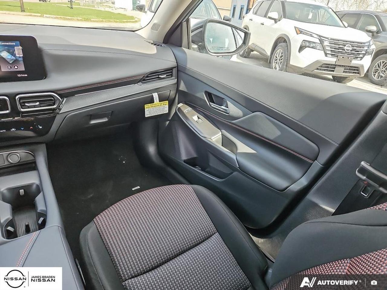 2026 Nissan Sentra SR SEDAN Photo