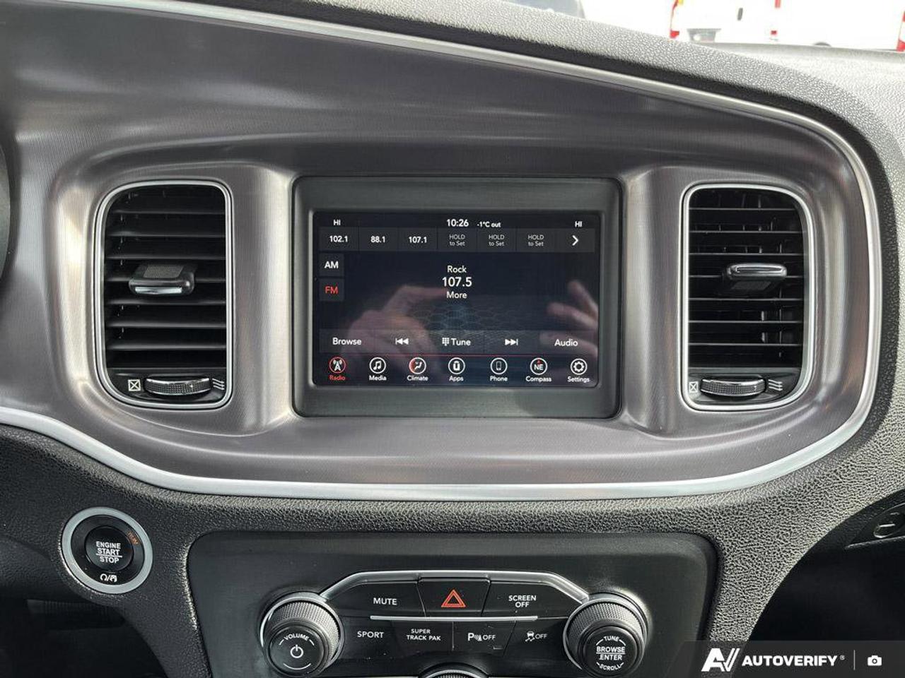 2020 Dodge Charger R/T | Hemi V8 | Apple Carplay | Android Auto | Vinyl Floors | Photo