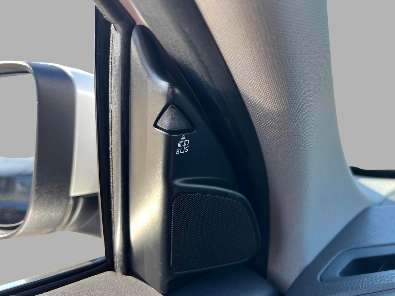 2015 Volvo XC60 T6 Premier Plus Photo