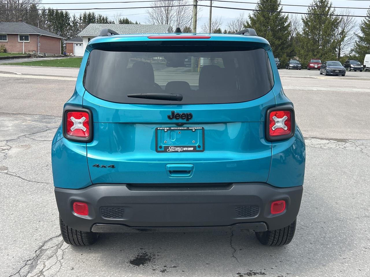 2022 Jeep Renegade ALTITUDE/4X4/LEATHER/BACK UP CAM CALL PICTON Photo