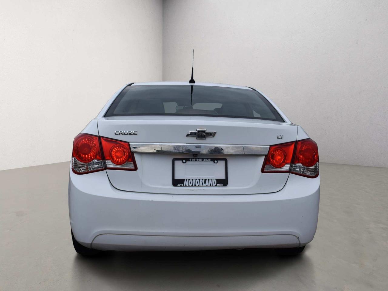 2014 Chevrolet Cruze 1LT Photo