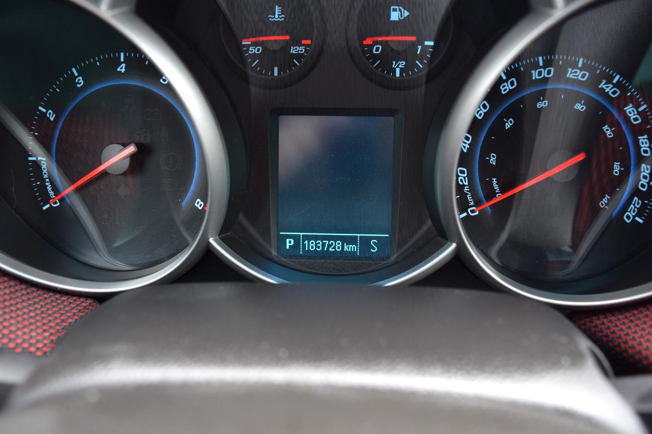 2014 Chevrolet Cruze 1LT Photo