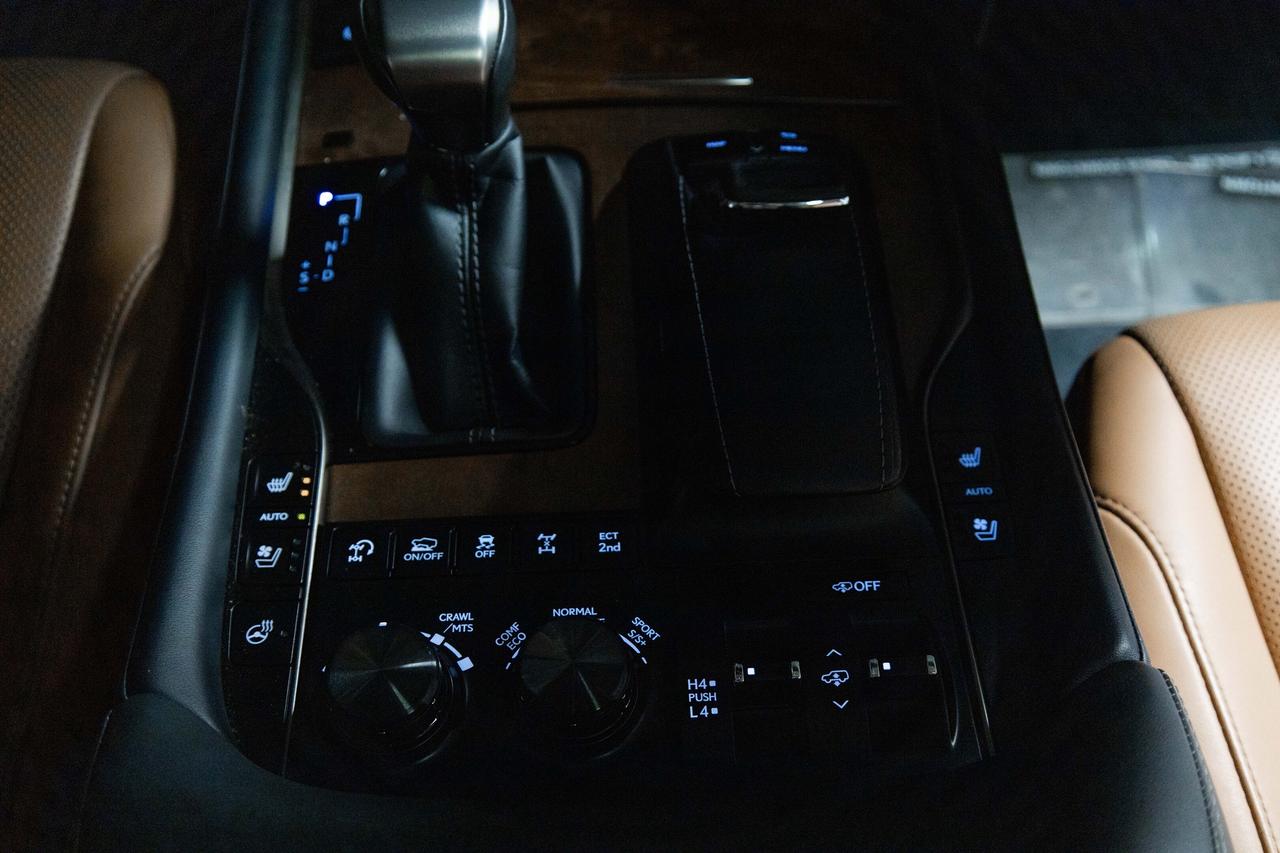 2021 Lexus LX Executive Pkg Safety Certified Welcome Trades Photo