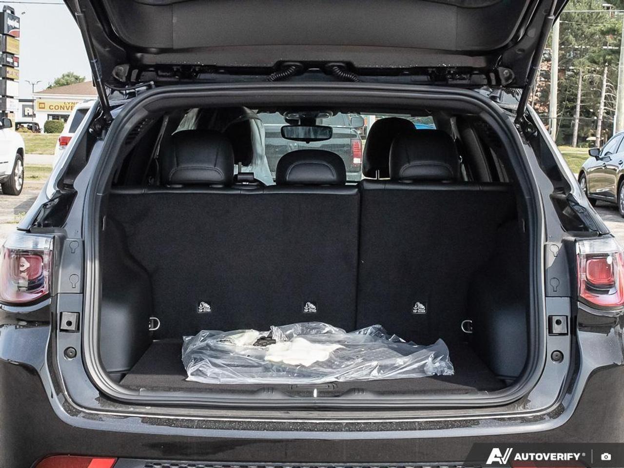2025 Jeep Compass North 4dr 4x4 Photo