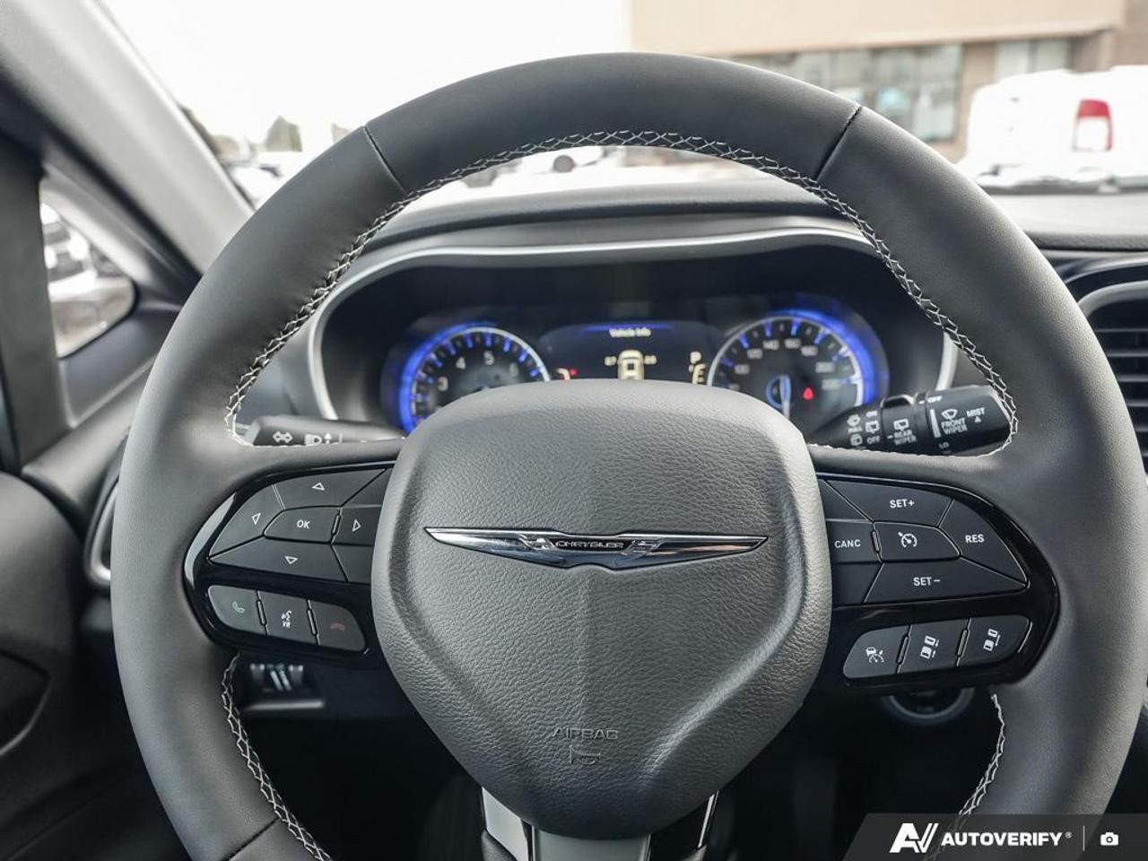 2026 Chrysler Pacifica Select Front-Wheel Drive Passenger Van Photo