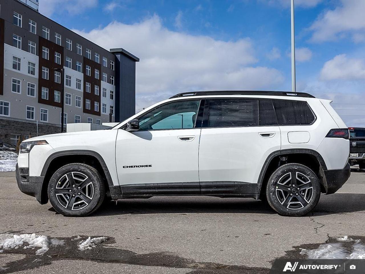 2026 Jeep Cherokee Laredo/Limited 4dr 4x4 Photo