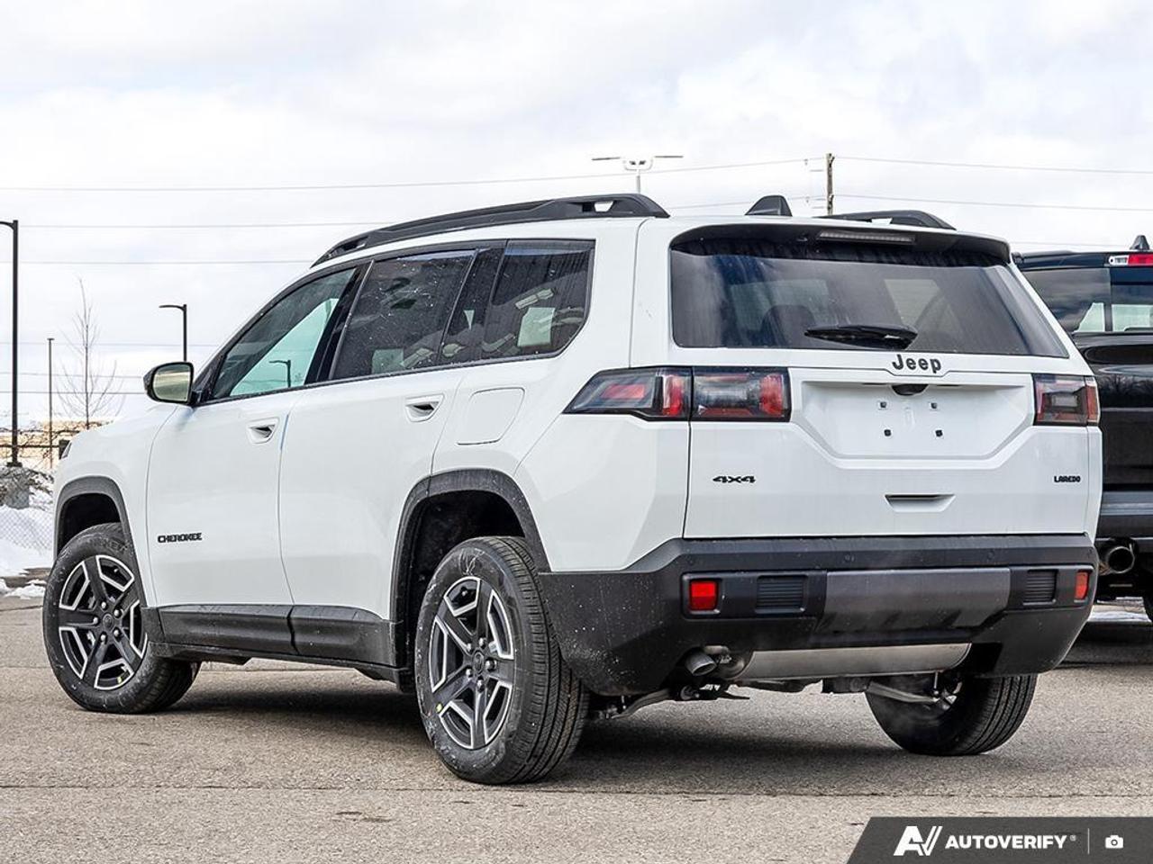 2026 Jeep Cherokee Laredo/Limited 4dr 4x4 Photo