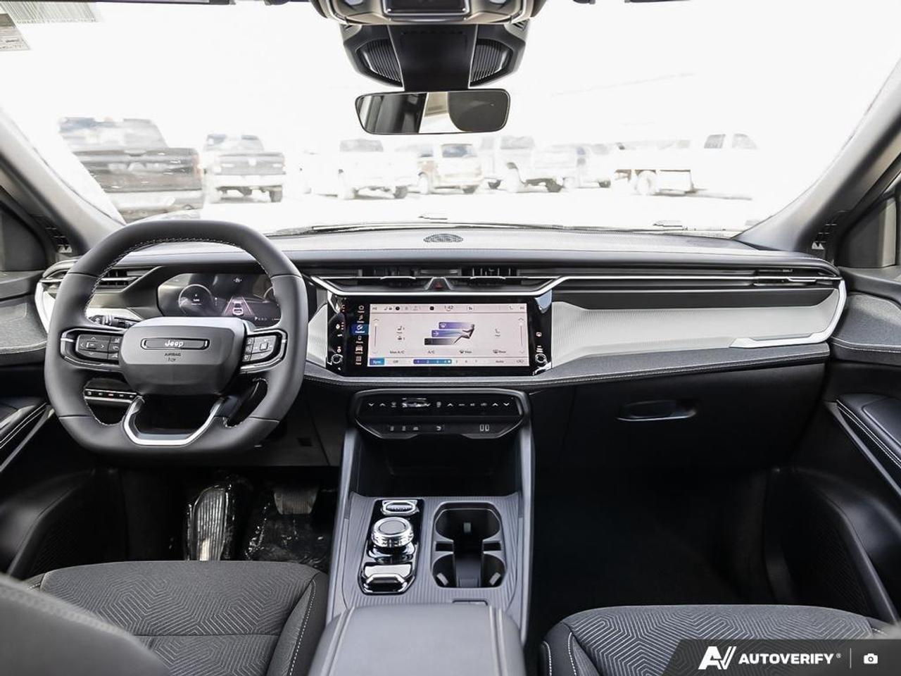 2026 Jeep Cherokee Laredo/Limited 4dr 4x4 Photo