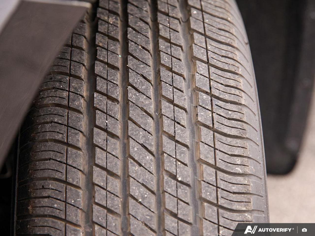 2026 Chrysler Pacifica Select Front-Wheel Drive Passenger Van Photo