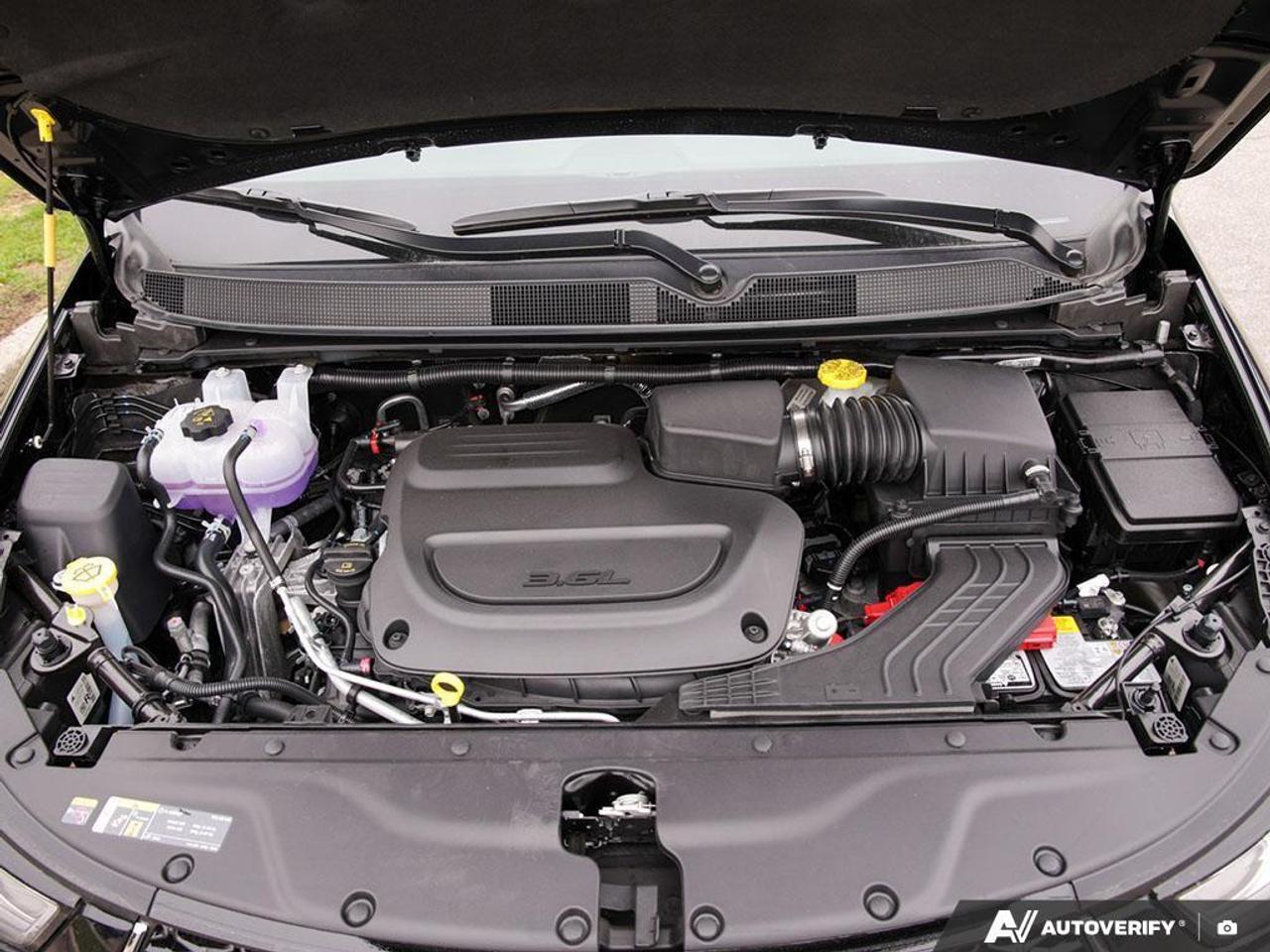 2026 Chrysler Pacifica Select Front-Wheel Drive Passenger Van Photo