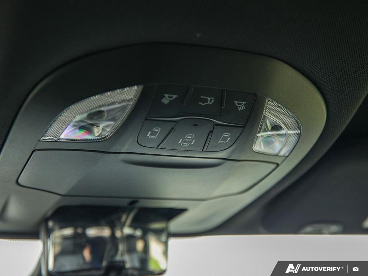 2026 Chrysler Pacifica Select Front-Wheel Drive Passenger Van Photo