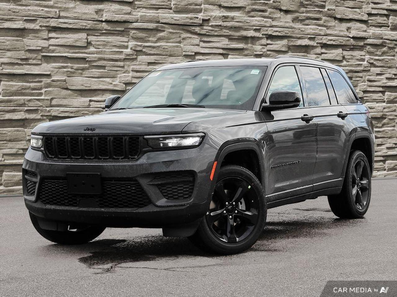 2025 Jeep Grand Cherokee Laredo 4dr 4x4 Photo0