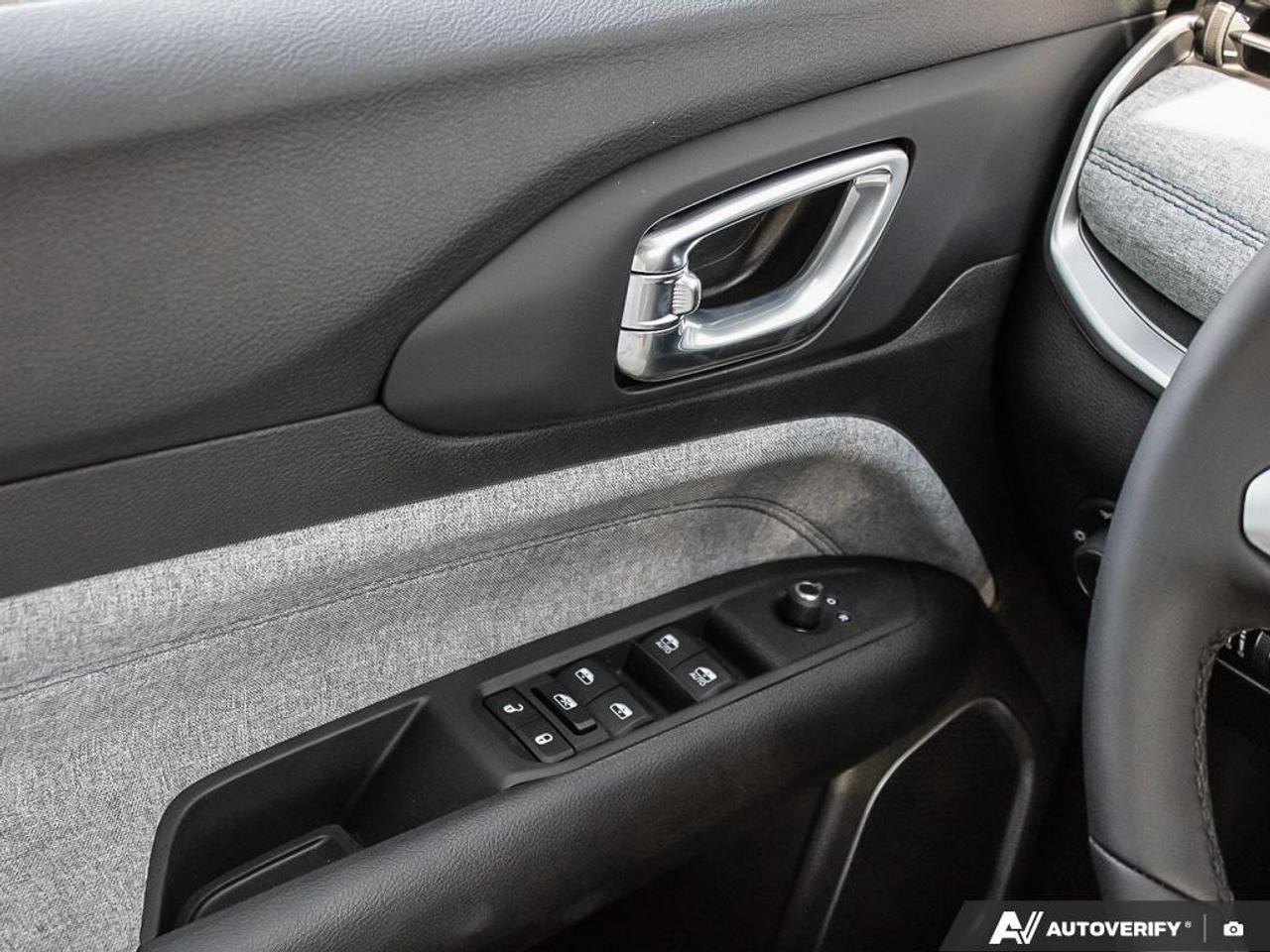 2025 Jeep Compass North 4dr 4x4 Photo