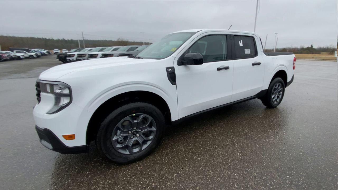 2026 Ford Maverick XLT Photo3