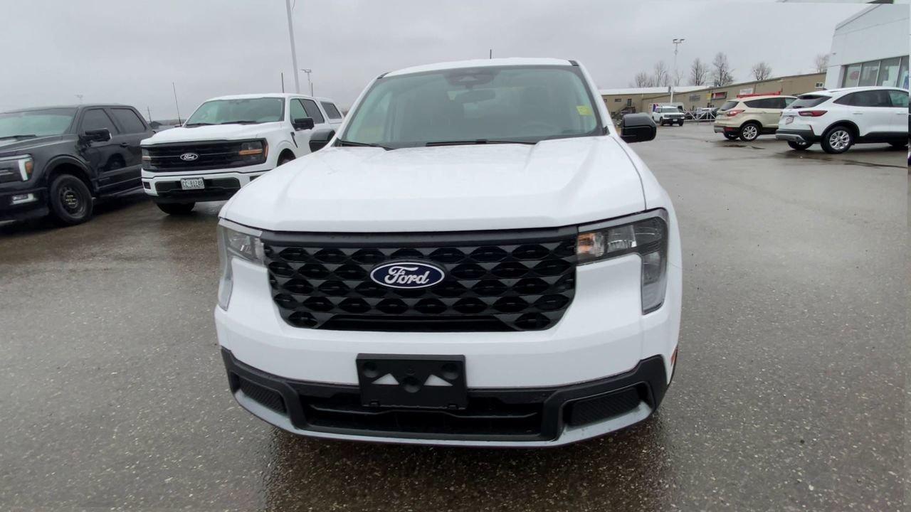 2026 Ford Maverick XLT Photo2