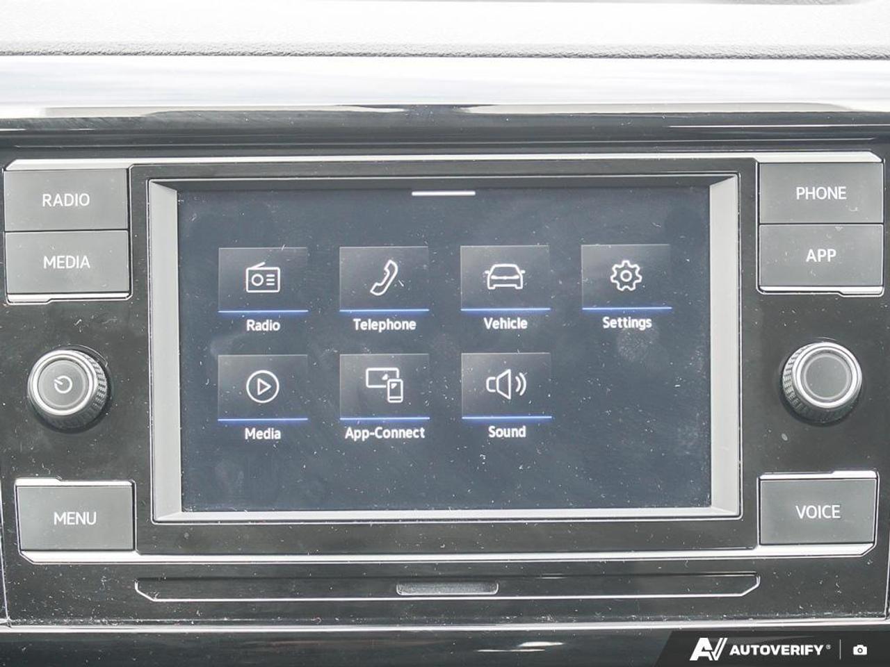 2024 Volkswagen Taos Trendline 4dr Front-Wheel Drive Photo