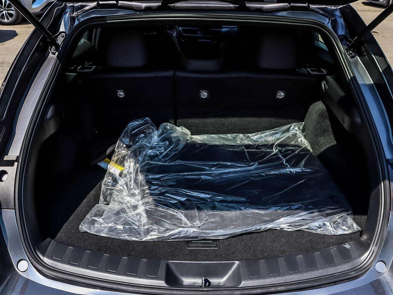 2024 Lexus UX PREMIUM HYBRID AWD ADAPTIVE CRUISE Photo