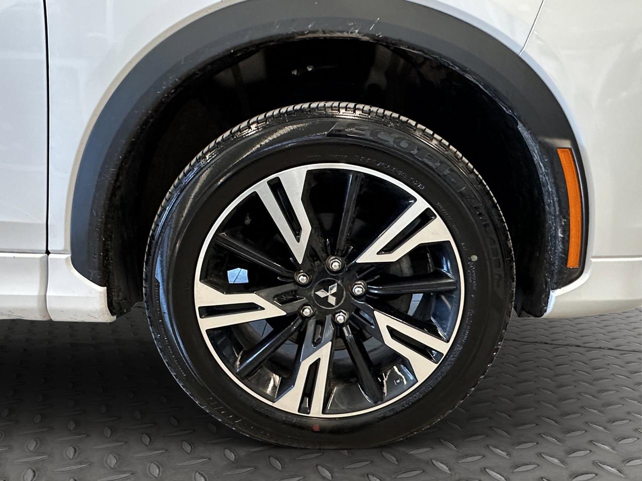 2024 Mitsubishi Eclipse Cross GT | Reverse Cam | Heated Seats Photo