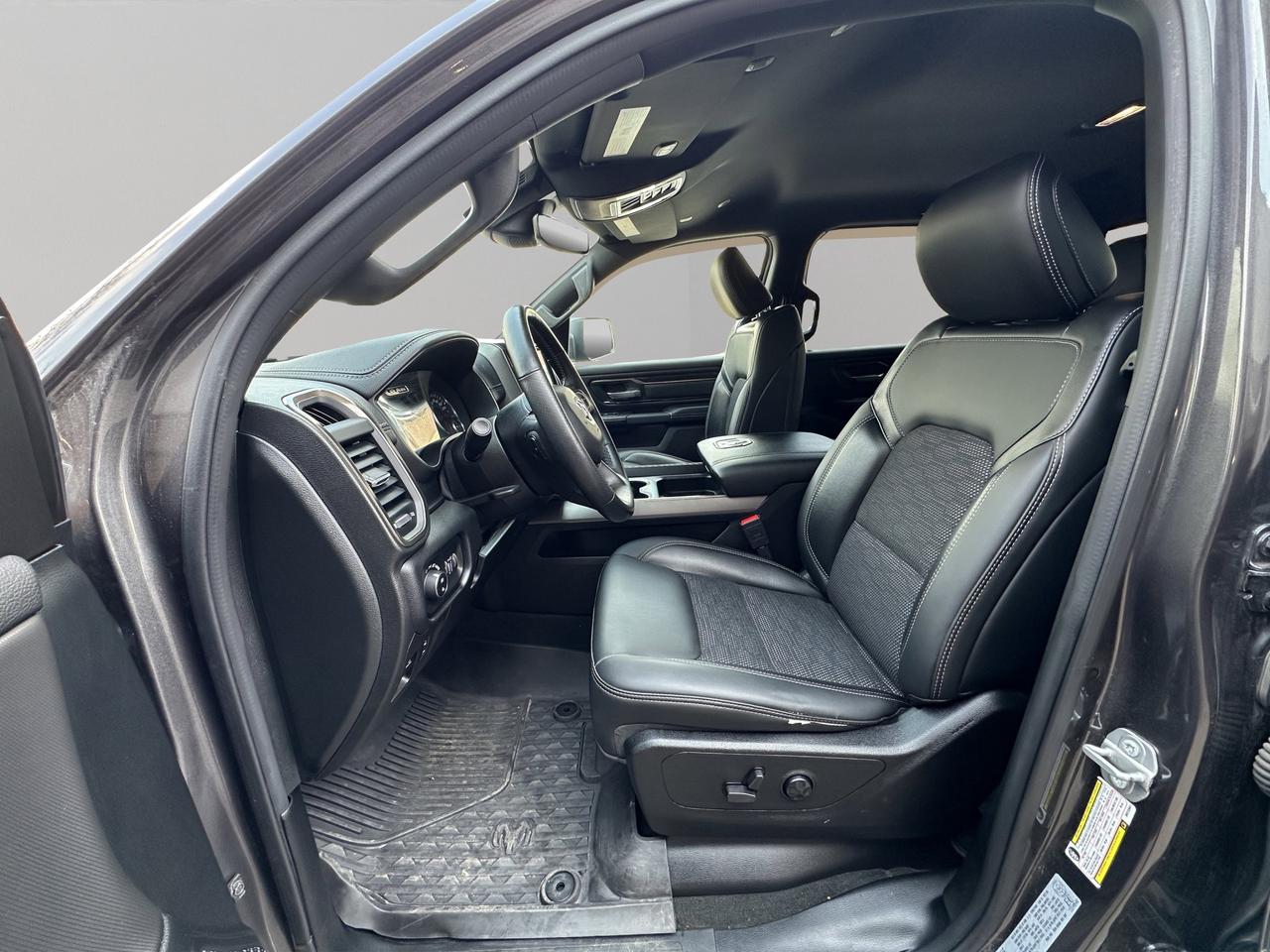2021 RAM 1500 Sport | Reverse Cam | Heated Seats | Sunroof Photo