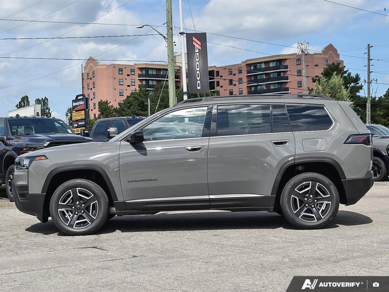 2026 Jeep Cherokee Laredo/Limited 4dr 4x4 Photo