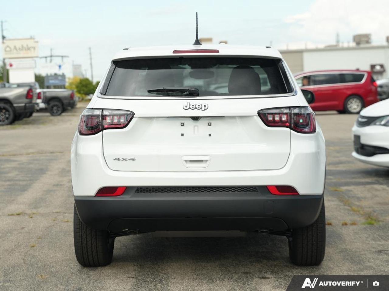 2025 Jeep Compass Sport 4dr 4x4 Photo4