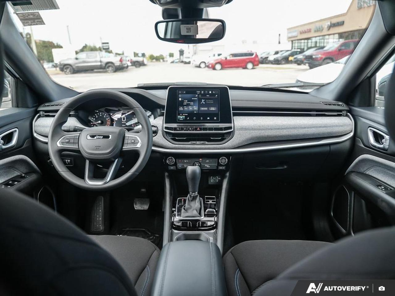 2025 Jeep Compass Sport 4dr 4x4 Photo