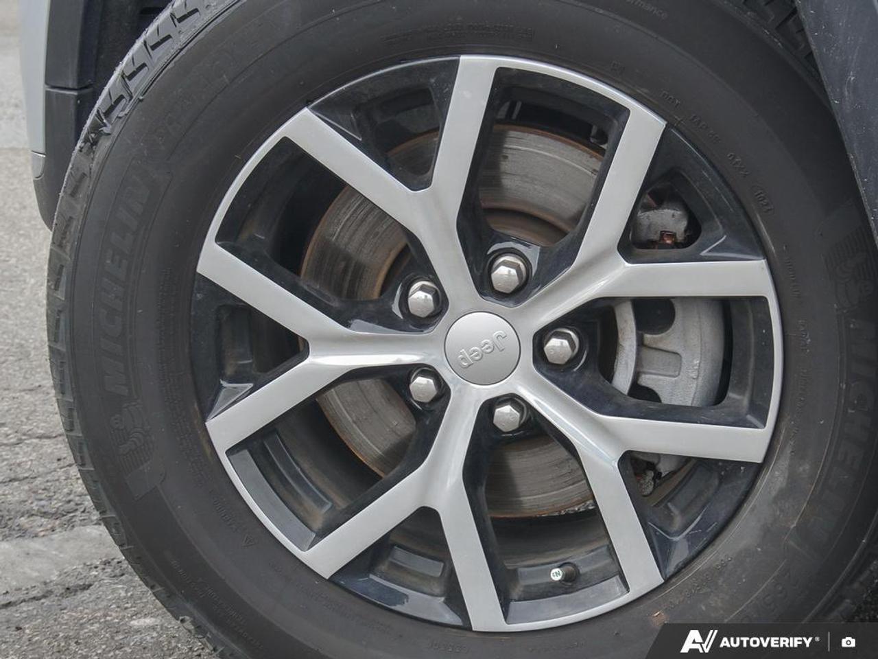 2024 Jeep Grand Cherokee L Limited 4dr 4x4 Photo