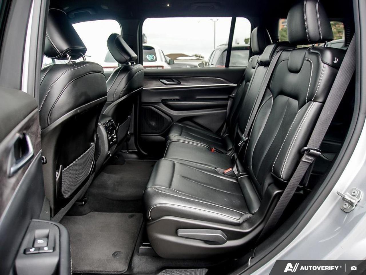 2024 Jeep Grand Cherokee L Limited 4dr 4x4 Photo