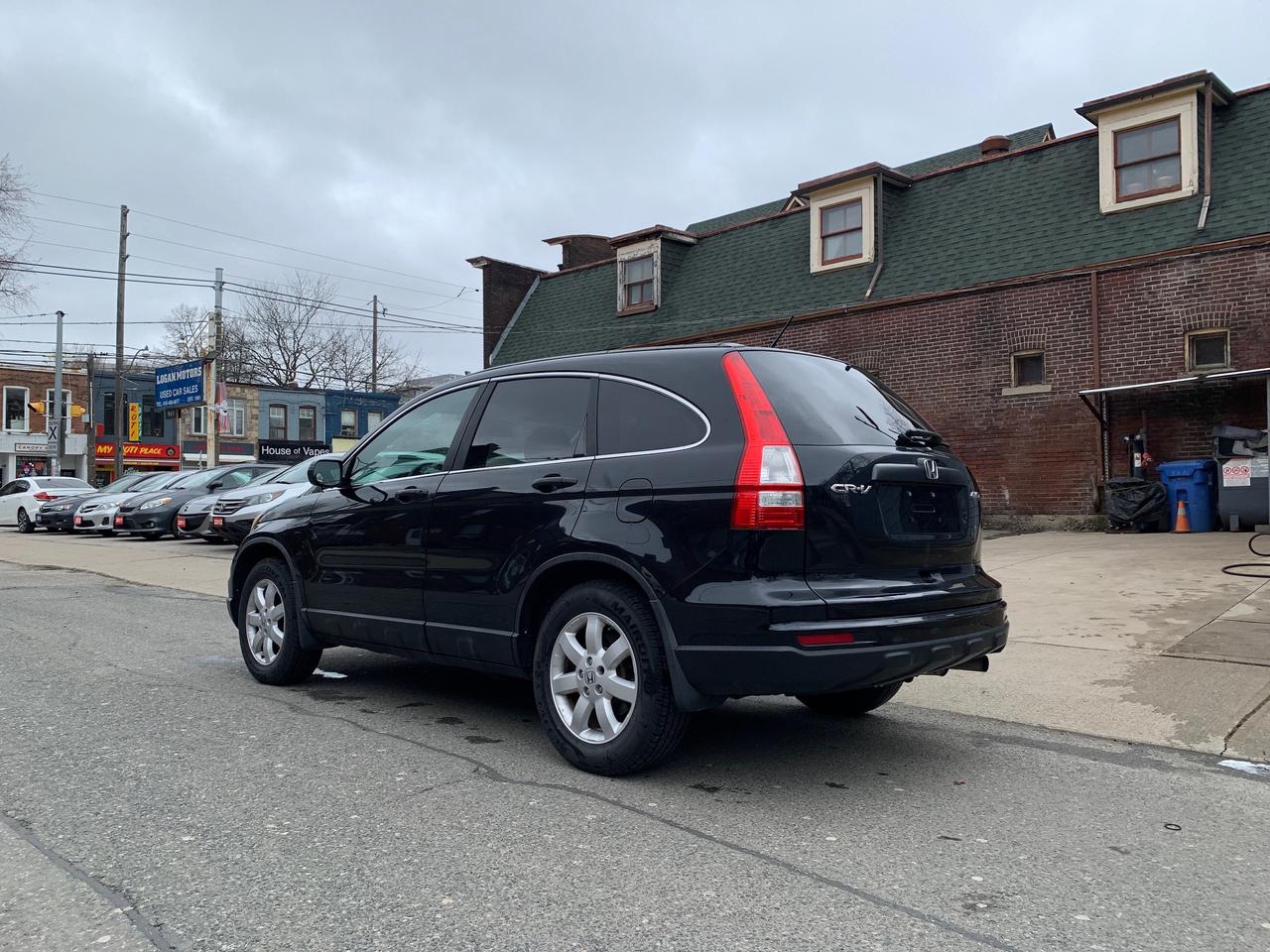 2011 Honda CR-V 4WD 5DR LX Photo