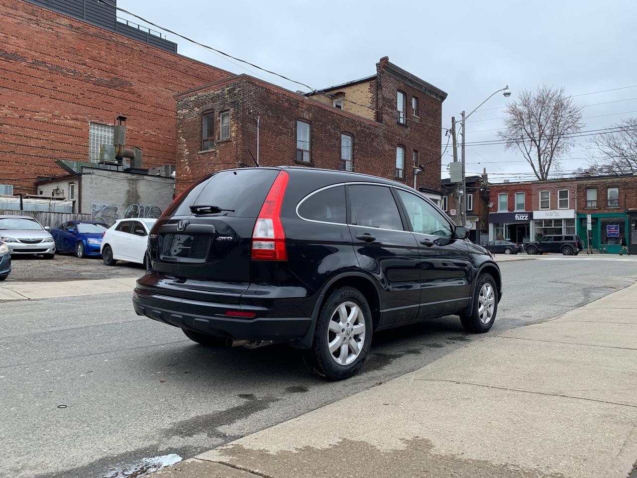 2011 Honda CR-V 4WD 5DR LX Photo
