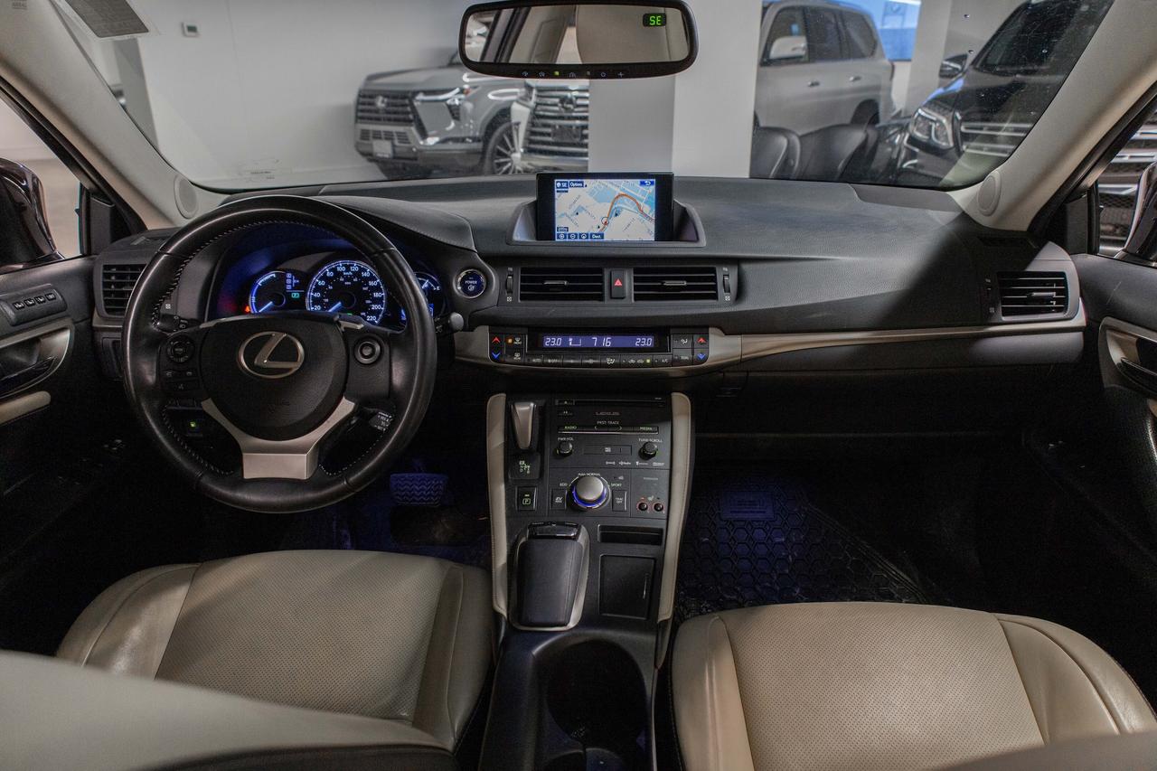 2014 Lexus CT 200h Navigation Pkg Safety Certified Welcome Trades Photo
