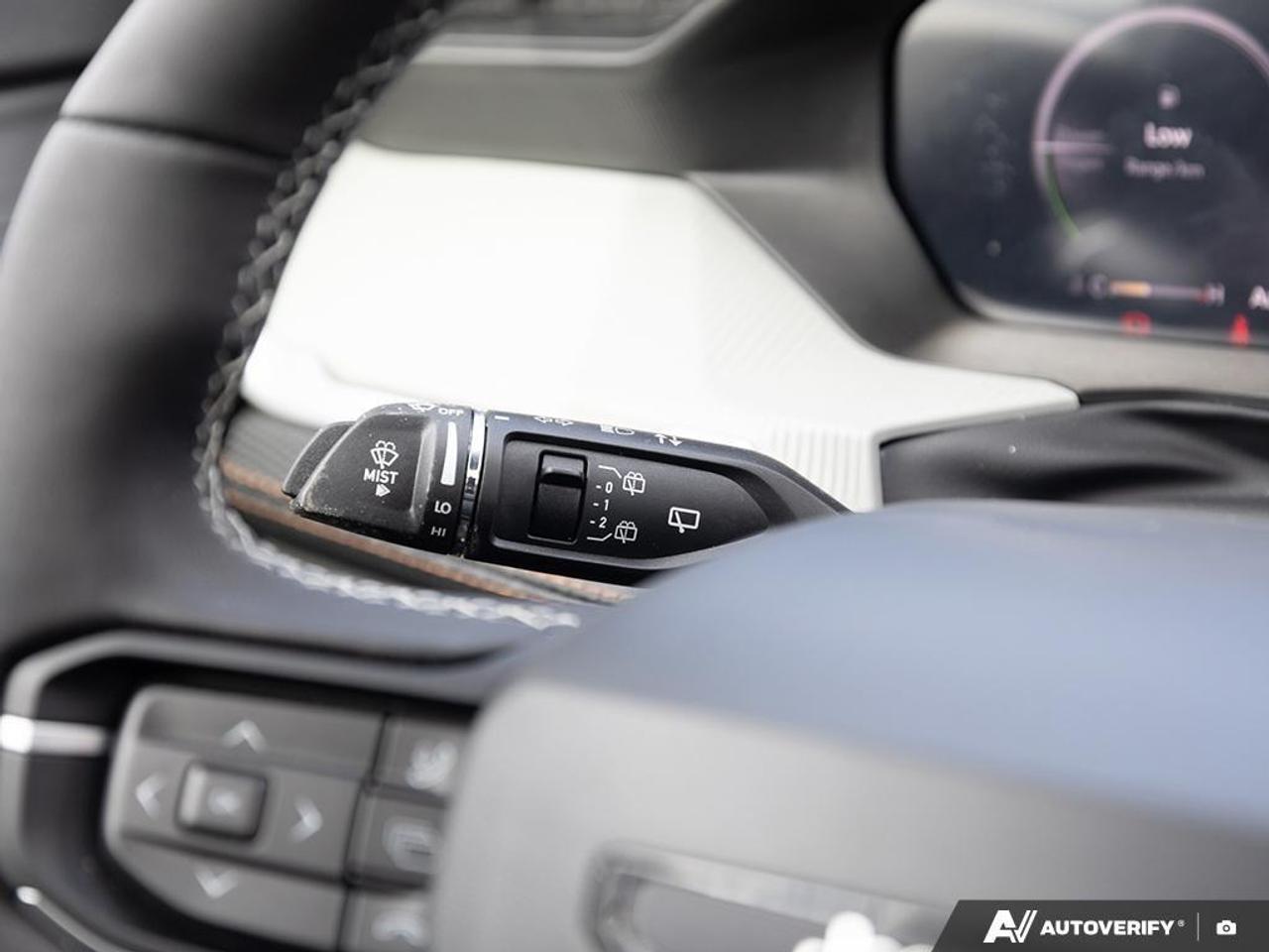 2026 Jeep Cherokee Laredo/Limited 4dr 4x4 Photo