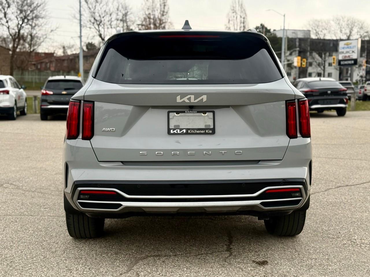 2022 Kia Sorento 2.5T SX w/Black Leather 4dr All-Wheel Drive Photo4