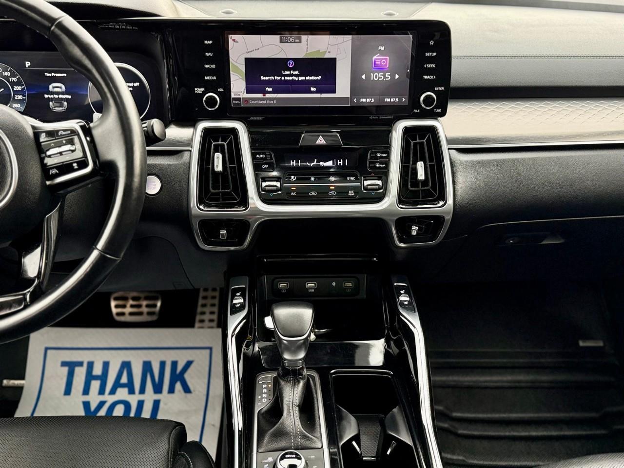2022 Kia Sorento 2.5T SX w/Black Leather 4dr All-Wheel Drive Photo