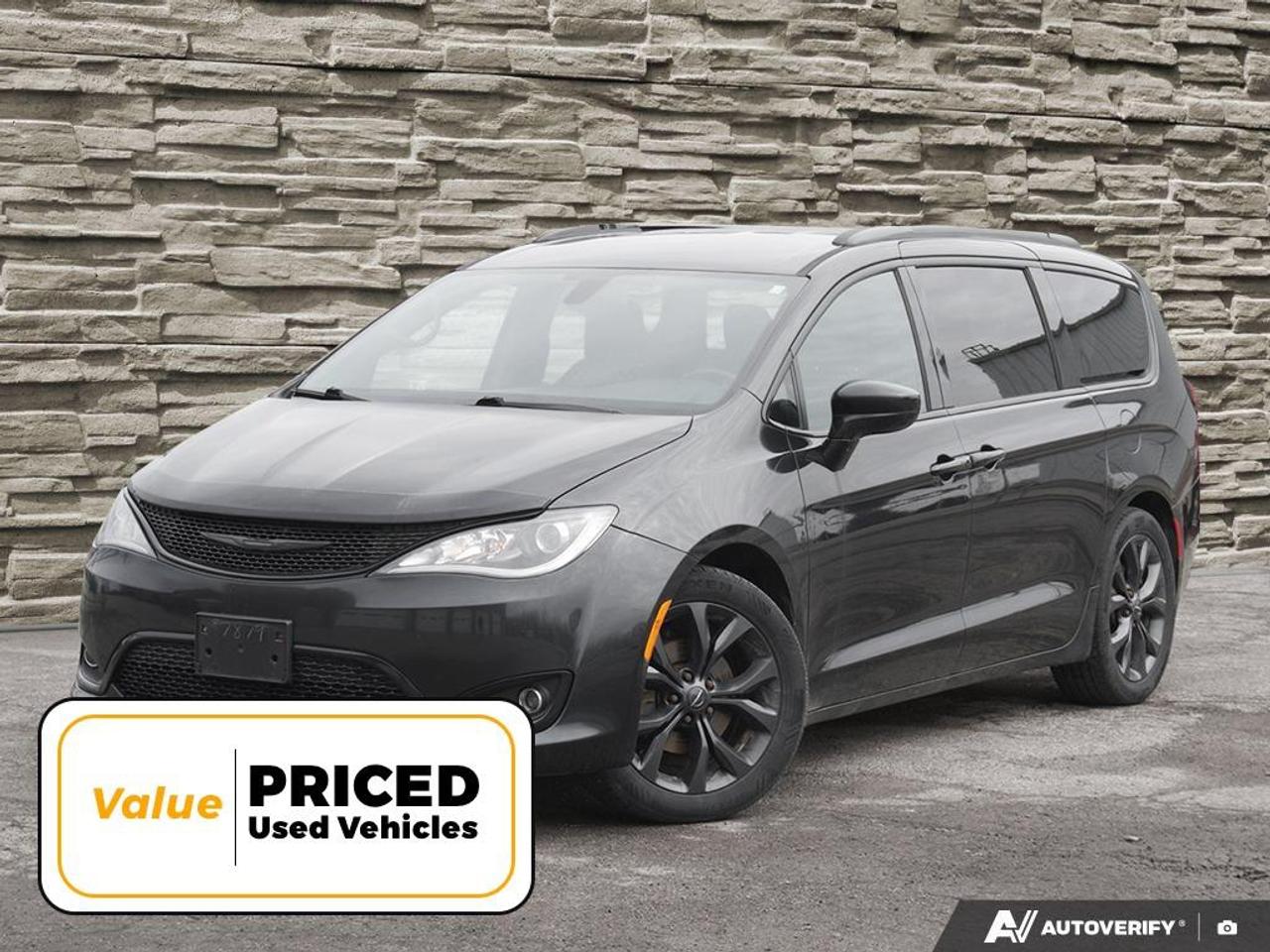2018 Chrysler Pacifica Touring-L Plus Passenger Van Photo