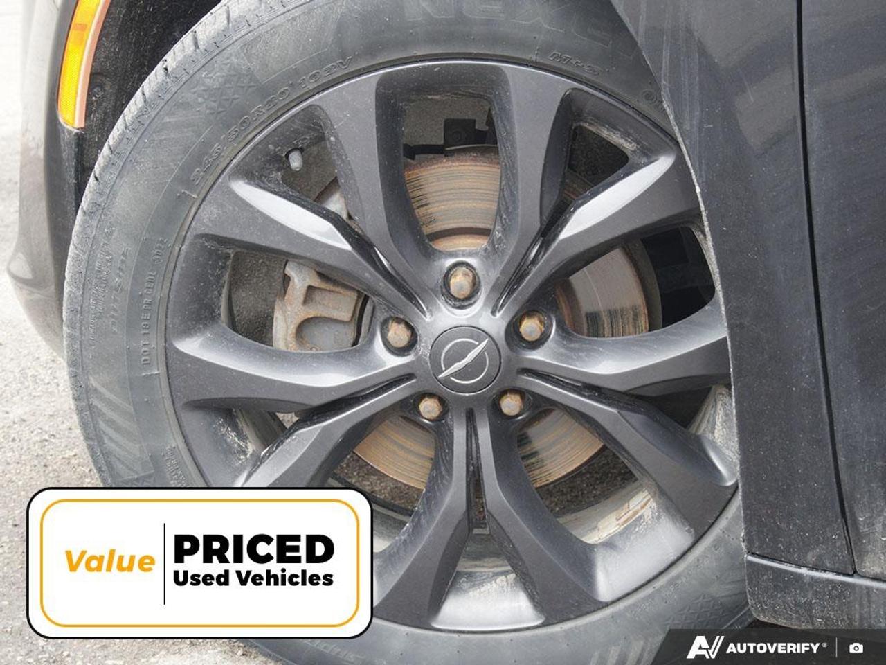 2018 Chrysler Pacifica Touring-L Plus Passenger Van Photo