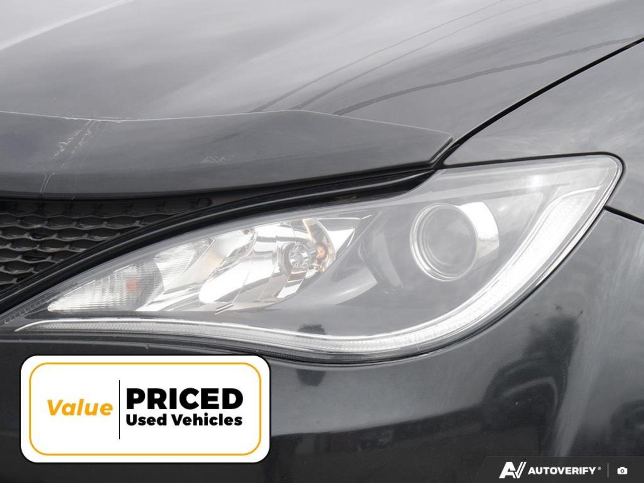 2018 Chrysler Pacifica Touring-L Plus Passenger Van Photo