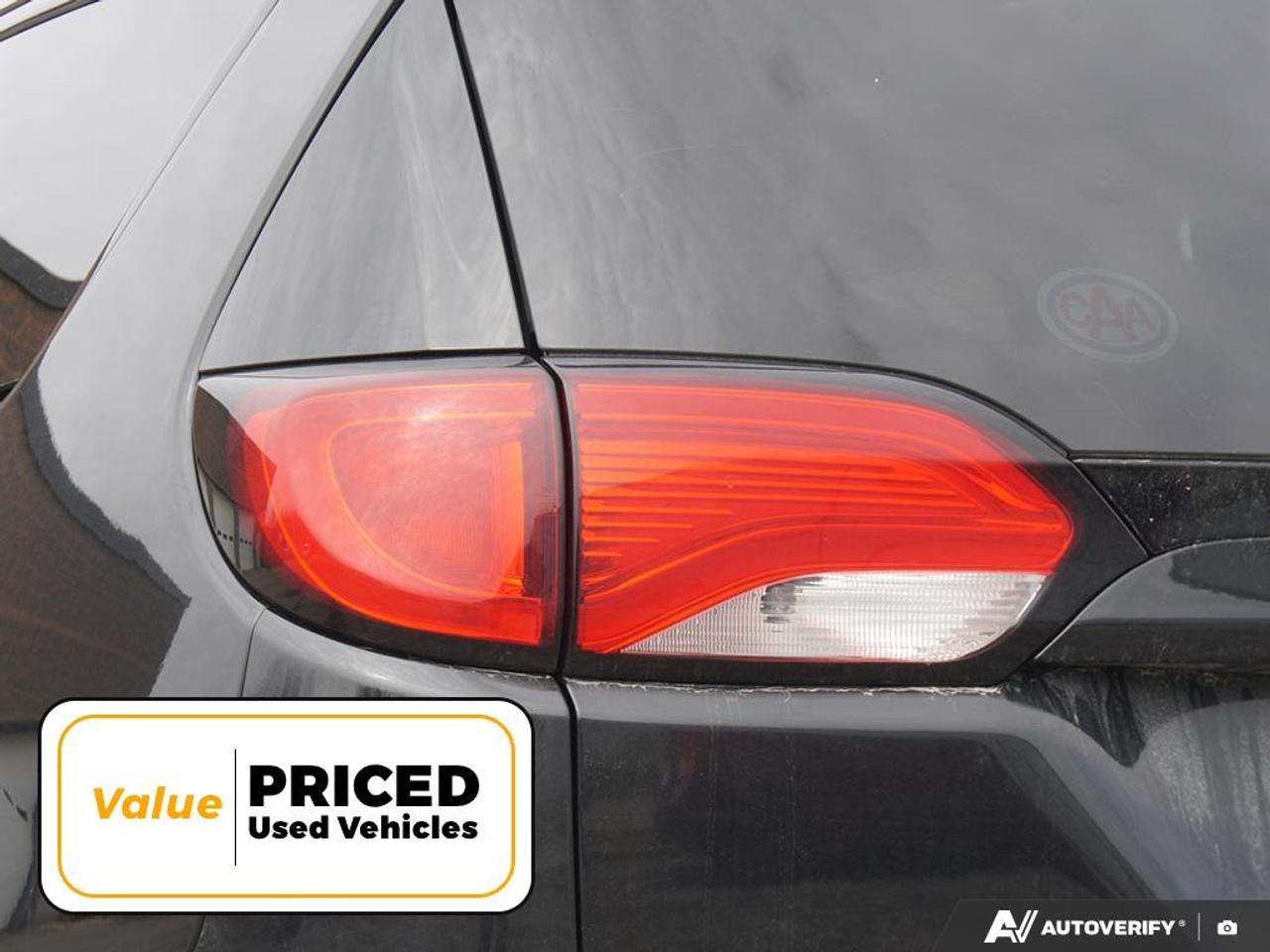 2018 Chrysler Pacifica Touring-L Plus Passenger Van Photo