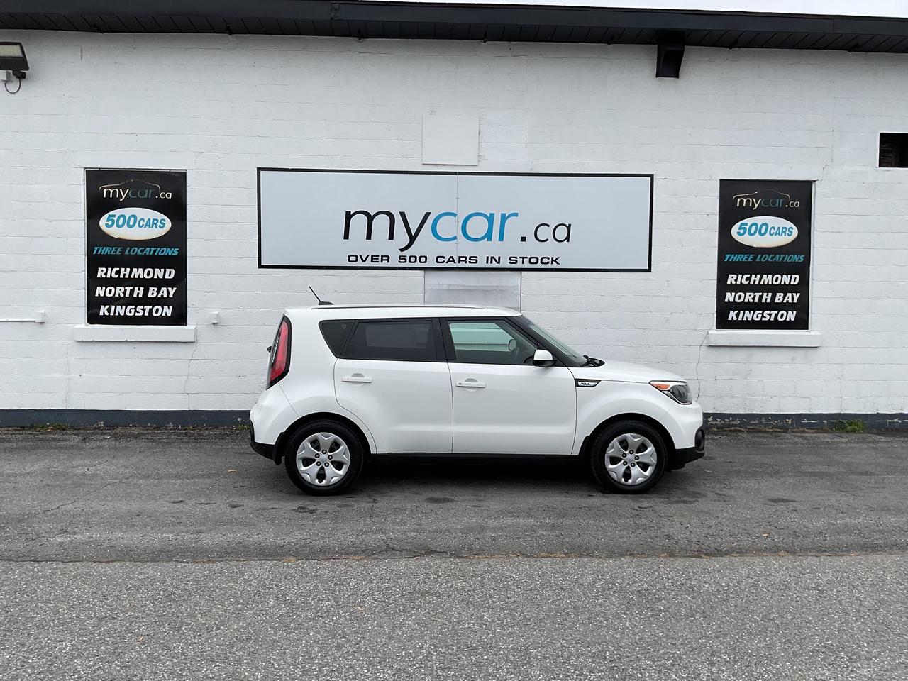 2017 Kia Soul LX (M6) 4dr Hatchback Photo