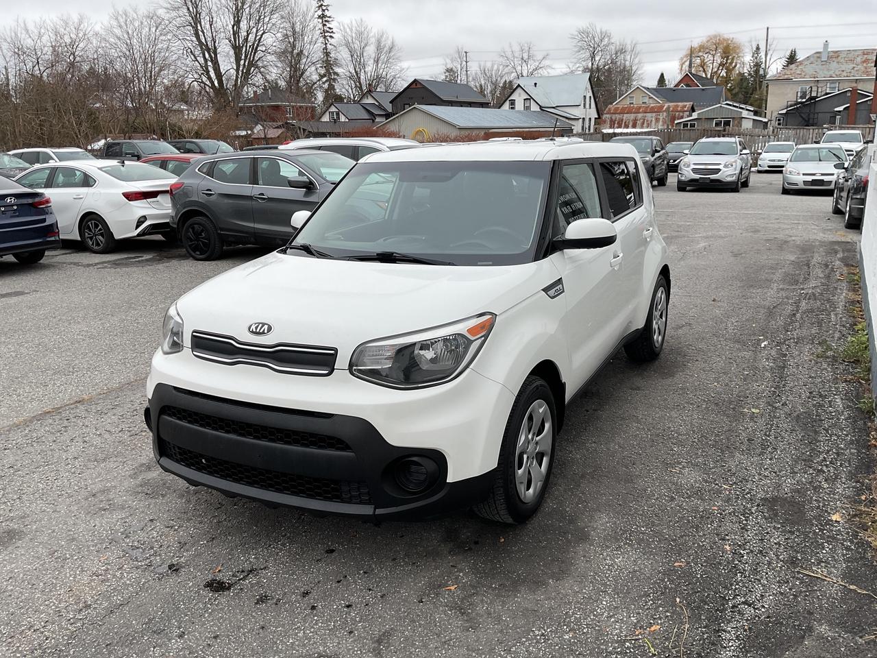 2017 Kia Soul LX (M6) 4dr Hatchback Photo
