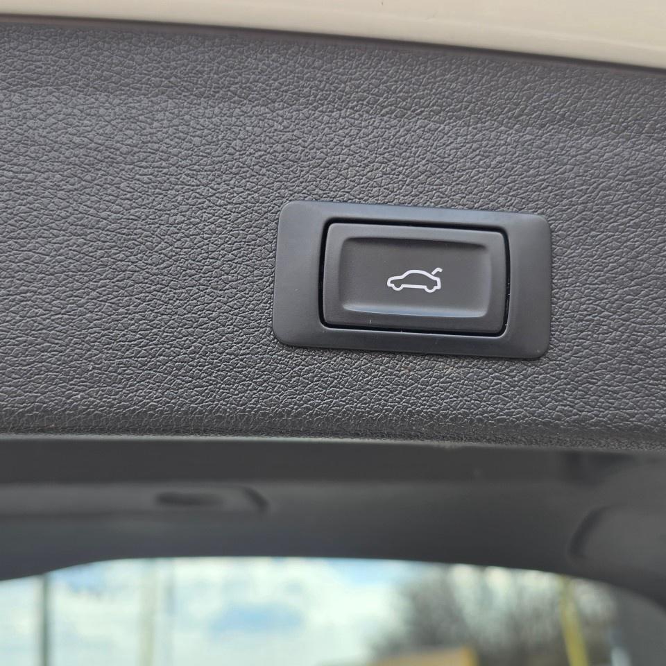 2015 Audi Q5 quattro 4dr 2.0T Komfort Photo