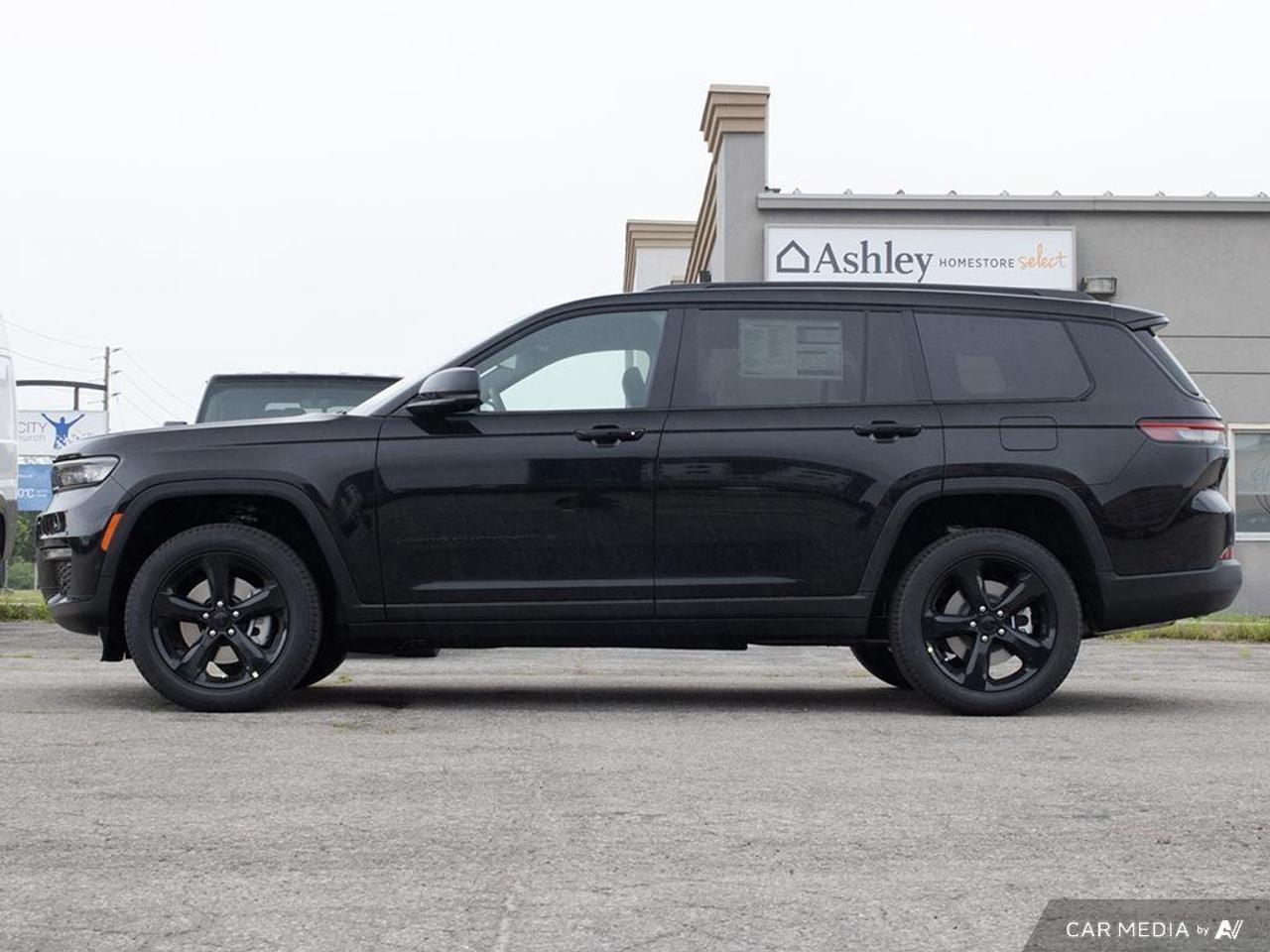 2025 Jeep Grand Cherokee L Limited 4dr 4x4 Photo
