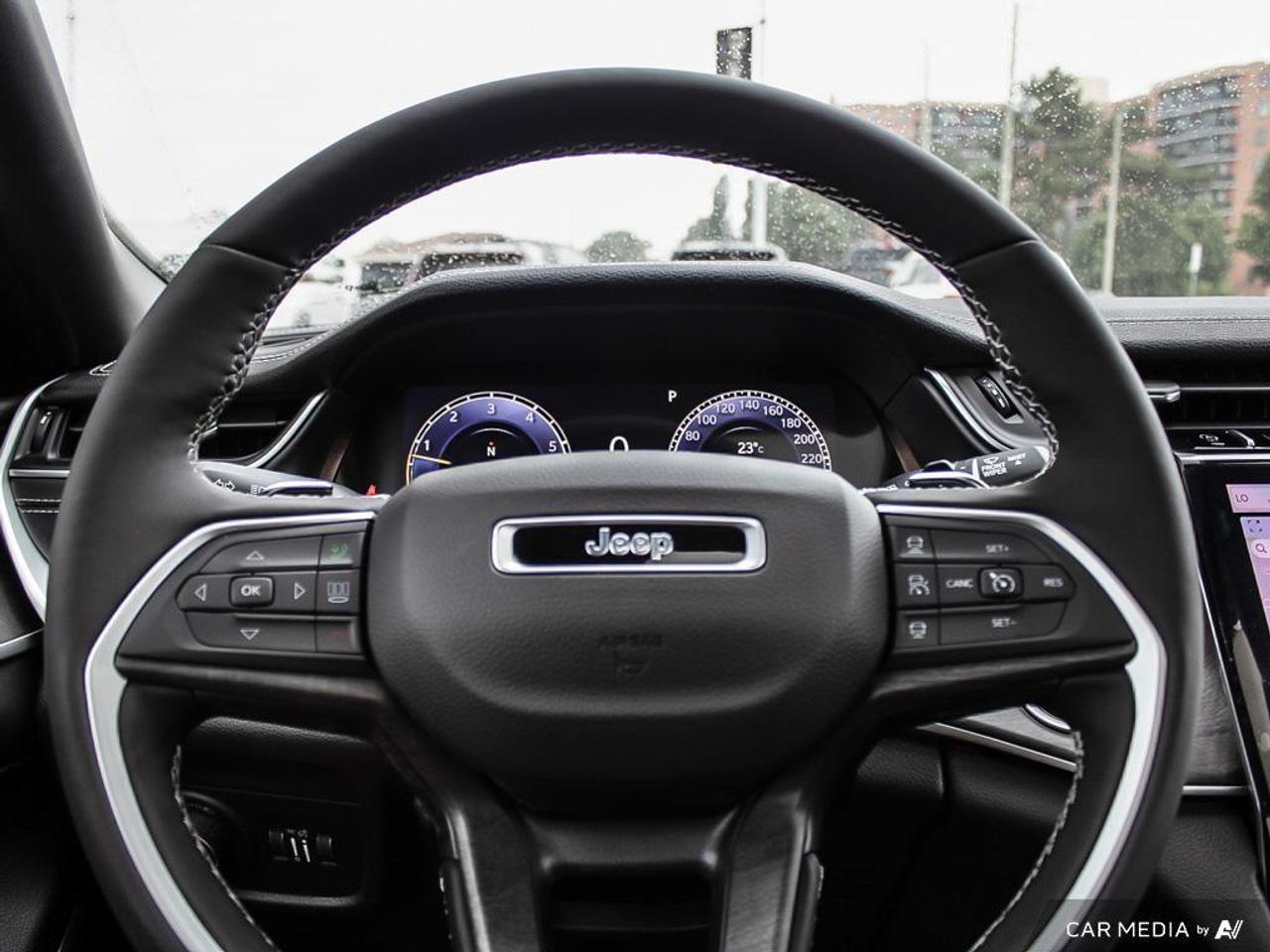 2025 Jeep Grand Cherokee L Limited 4dr 4x4 Photo