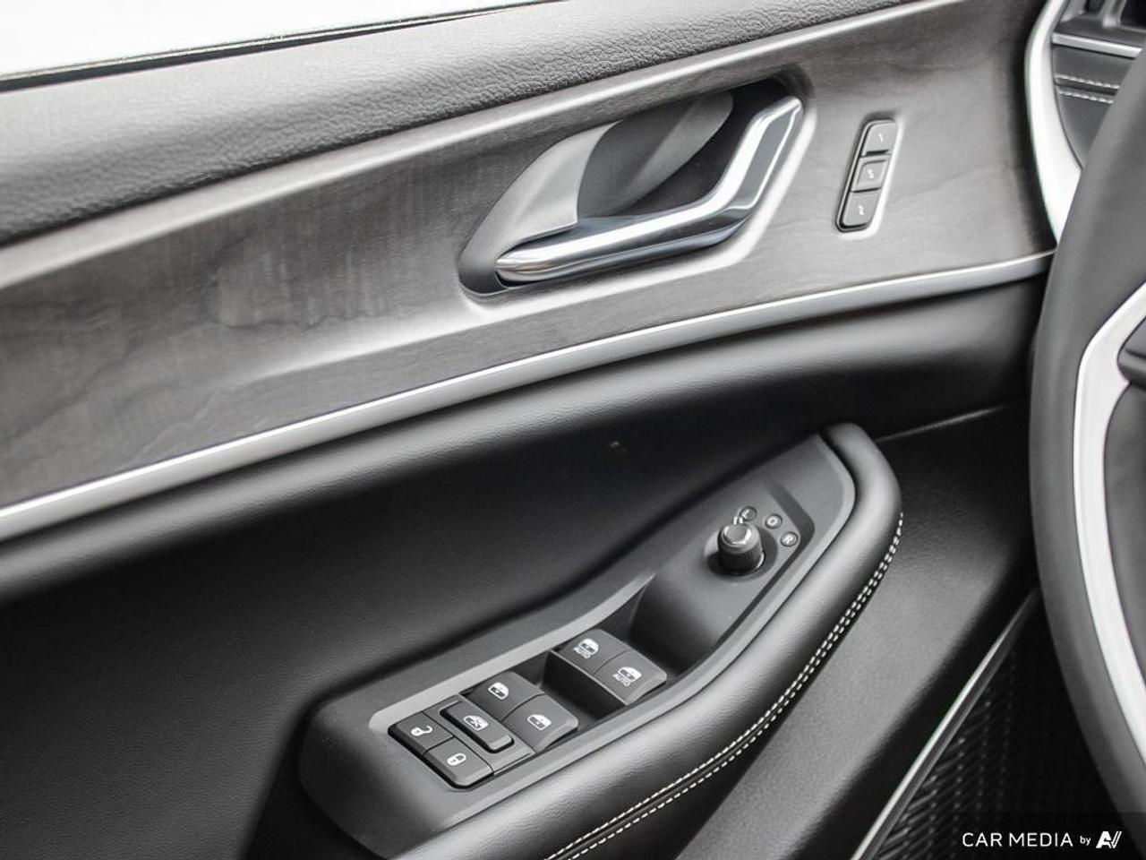 2025 Jeep Grand Cherokee L Limited 4dr 4x4 Photo