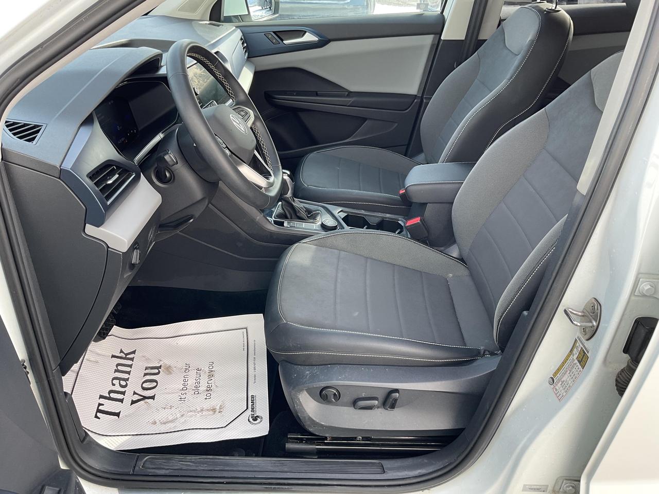 2022 Volkswagen Taos Comfortline 4dr All-Wheel Drive 4MOTION Photo