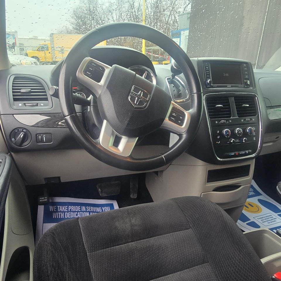 2017 Dodge Grand Caravan 4dr Wgn SXT Photo